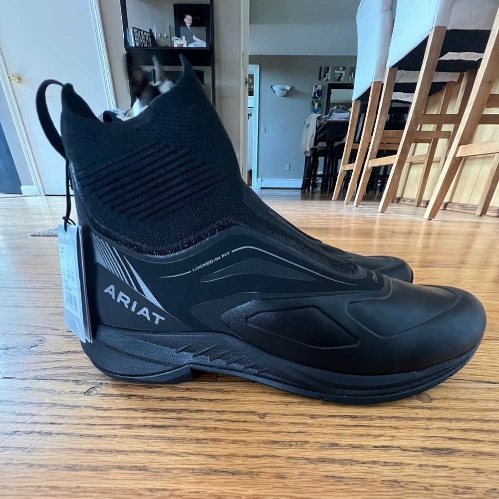 BRAND NEW ARIAT ASCENT SIZE 9 PADDOCK BOOTS